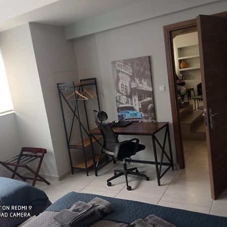 Patras' Hitech Apartment Exteriér fotografie