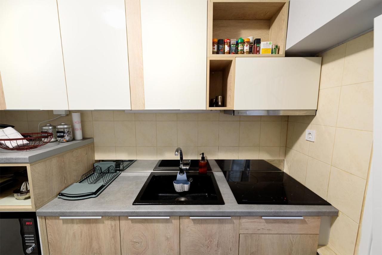 Patras' Hitech Apartment Exteriér fotografie