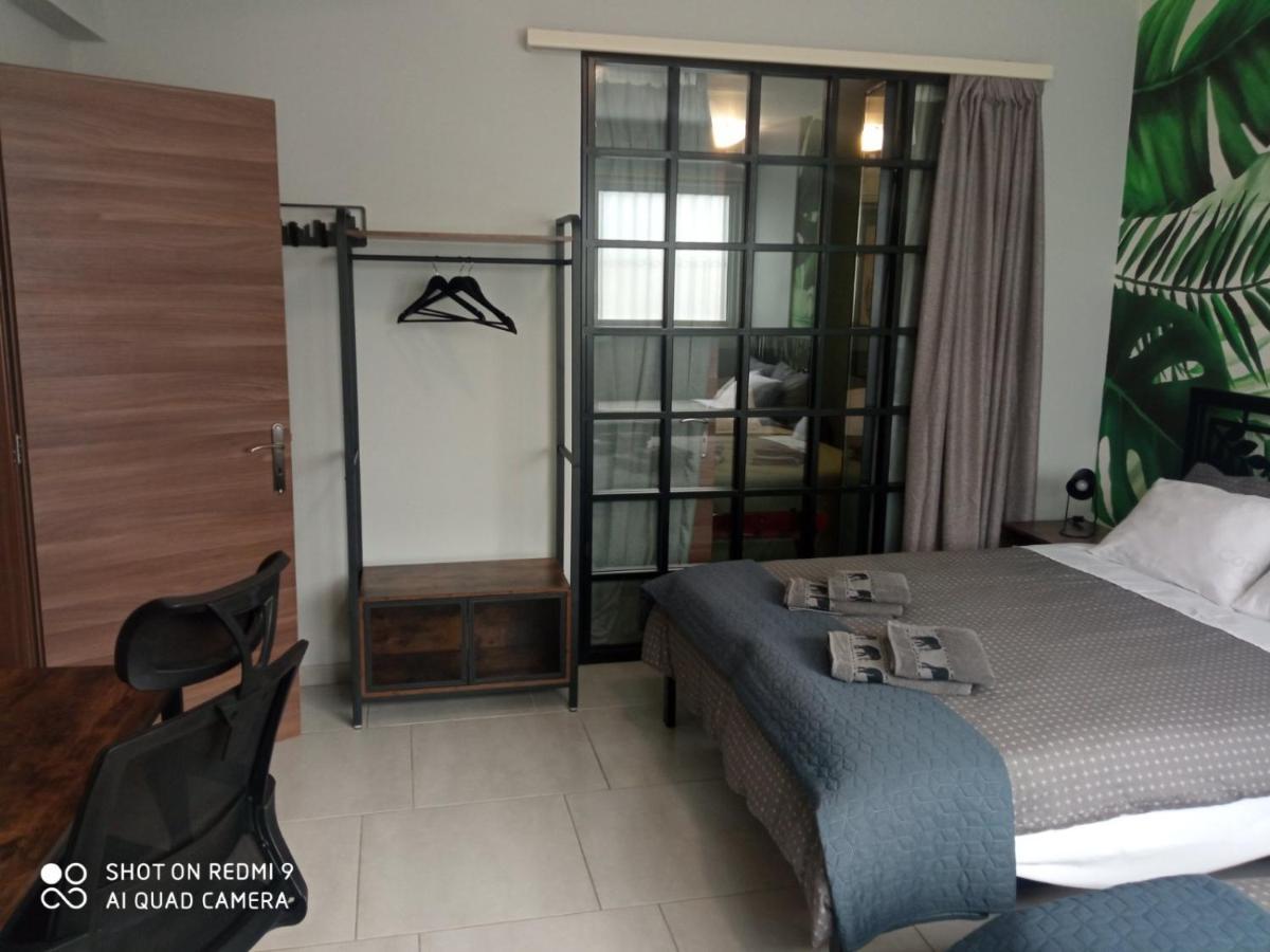 Patras' Hitech Apartment Exteriér fotografie